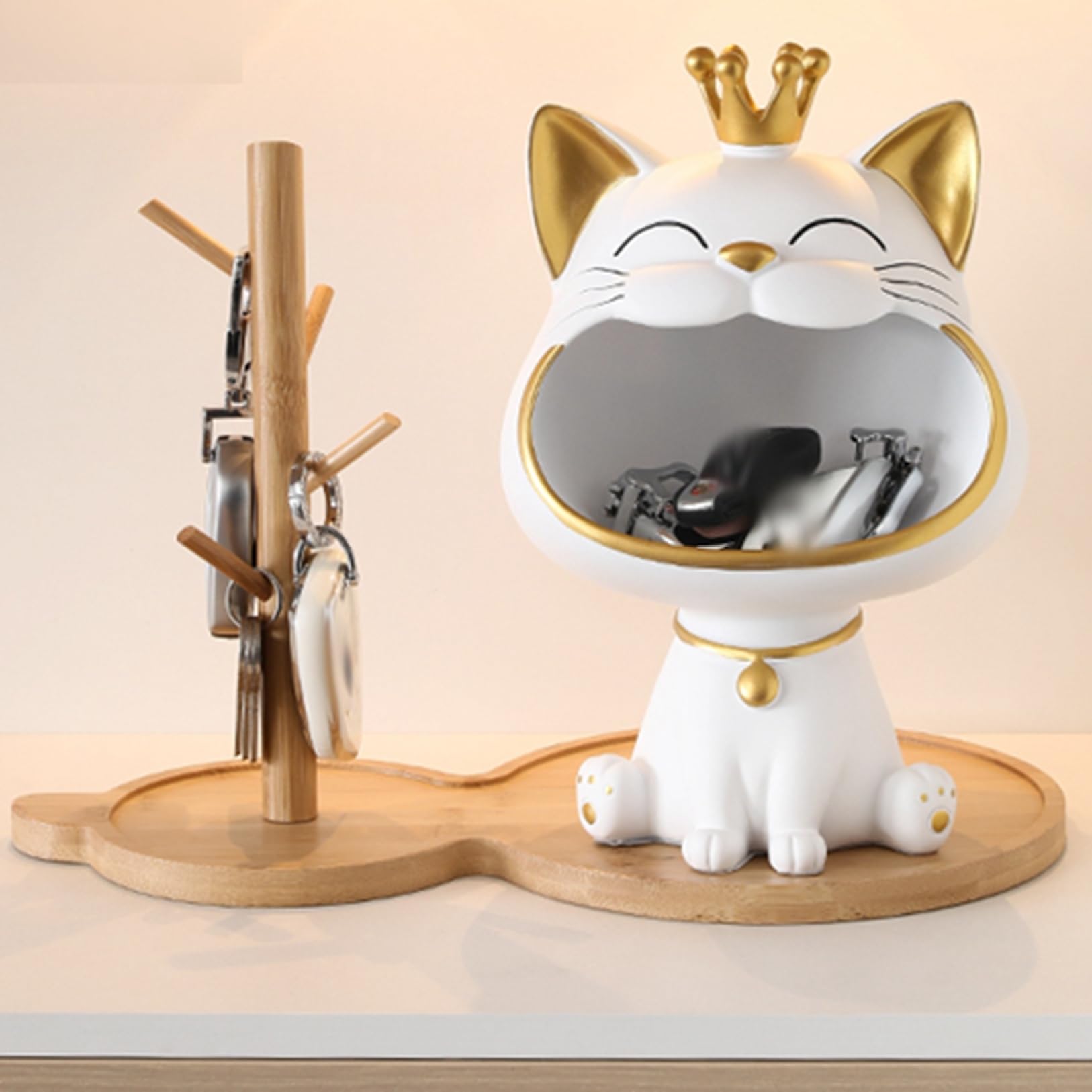 不思議な小動物のオブジェ